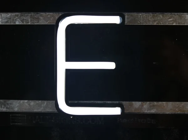 Letter E